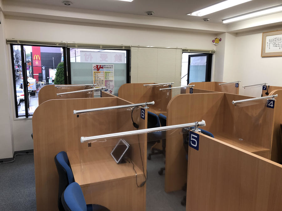 学校説明会・個別相談会に行こう!