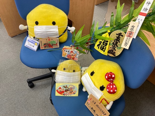 ~布施十日戎~全員の合格祈願~<br />
コロナ対策ごうかく君&えまちゃん with 福岡太宰府天満宮絵馬&布施戎神社絵馬 コラボ~