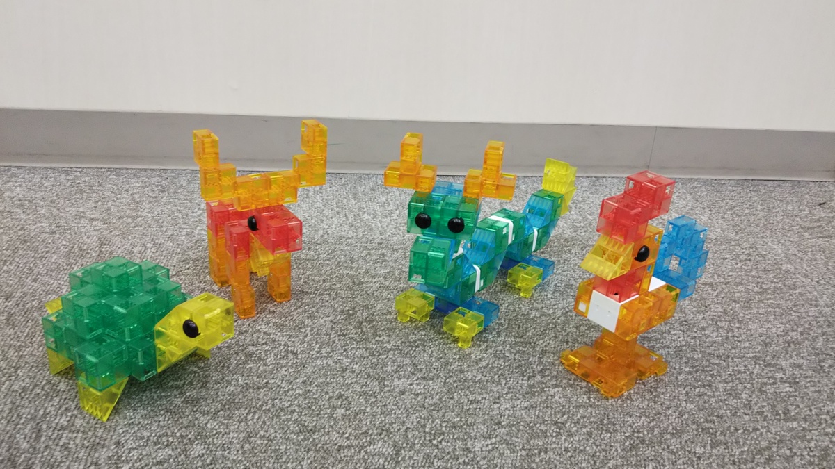 伊丹小学校、南小学校のみなさま<br />
分かりやすくて夢中になれるアクシスのロボットプログラミング無料(80分1回)<br />
ご招待講座のご案内