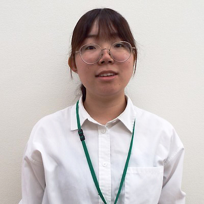 山本 琉水音先生の画像